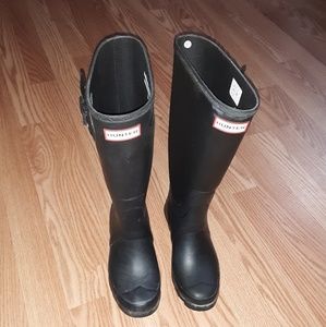 Hunter boots. Huntress wide calf. Size:US 6